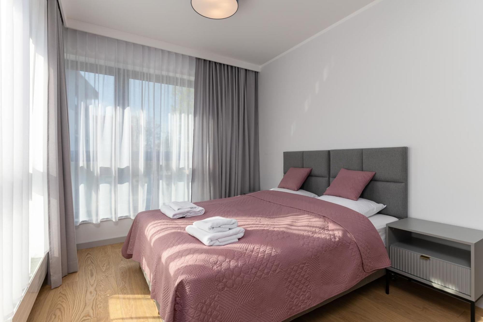 Br12 Premium Apartments , Garaz Bielsko-Biała Exterior foto